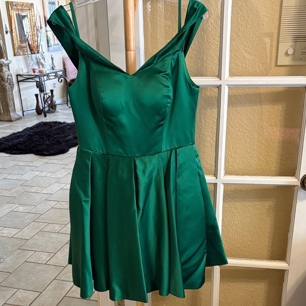 Emerald Satin Mini Dress with V-Neck